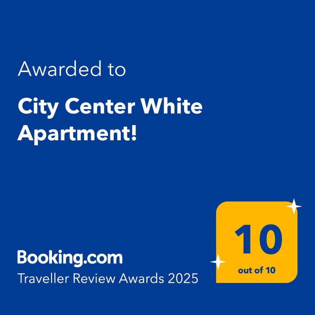 City Center White Apartment! Skopje Bagian luar foto
